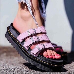 EUC Doc Martens Blair Sandals
